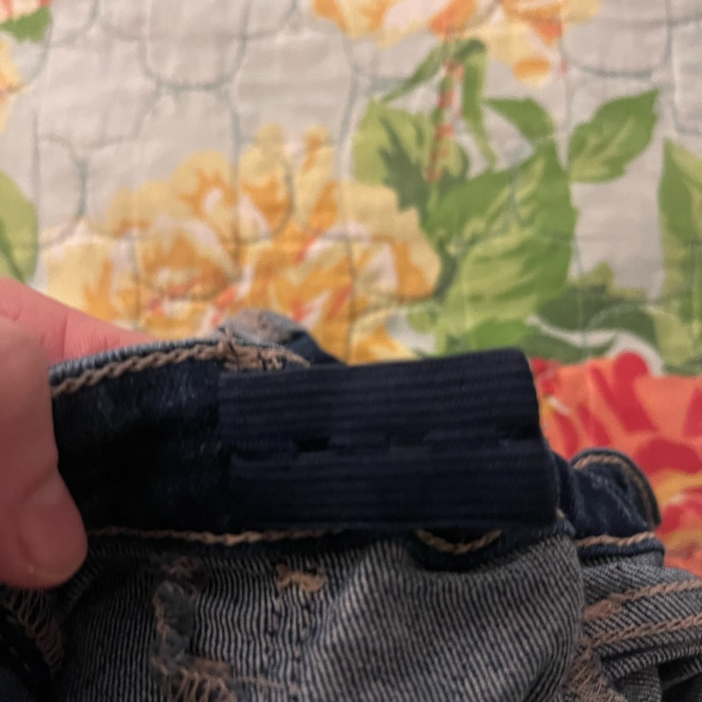 H&M Jean Shorts - Picture 4 of 4